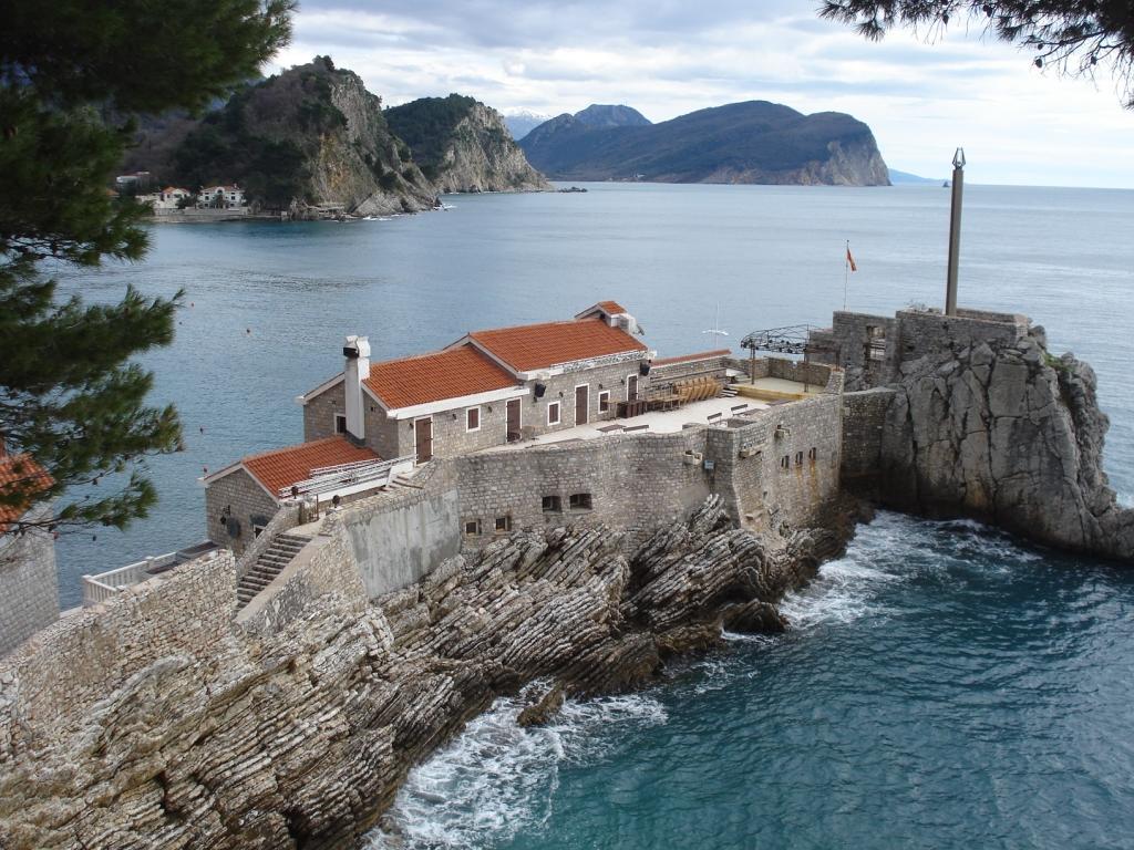 Apartments Djedovic Petrovac Exterior foto